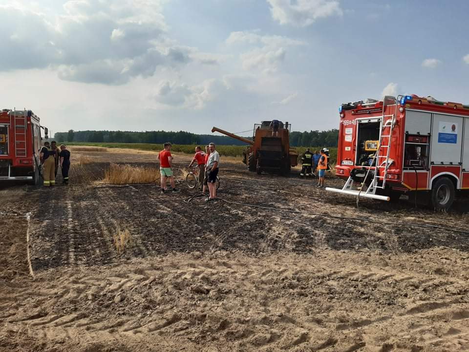 pożar kombajnu w Liwkach