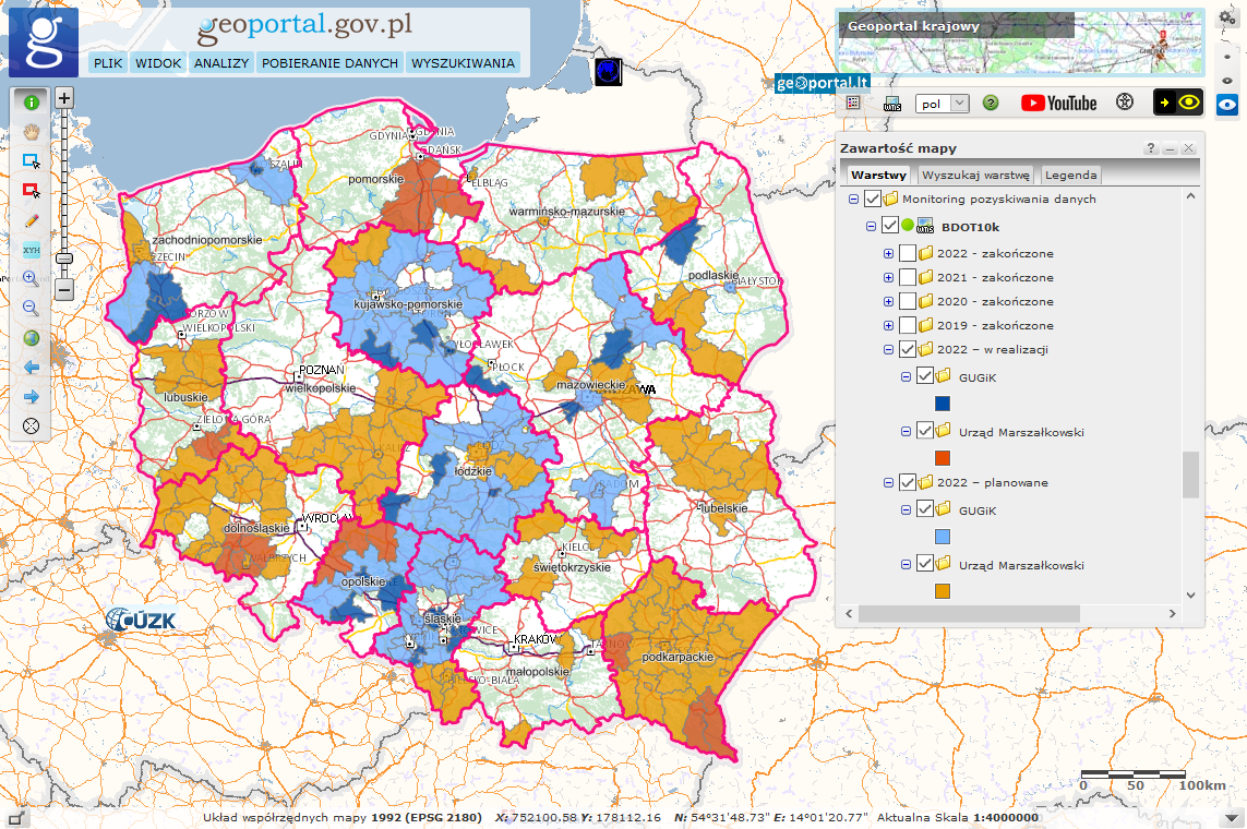 Ilustracja przedstawia widok usługi "Monitoring pozyskiwania danych" w zakresie realizowanej i planowanej przez GUGiK i UM aktualizacji zbiorów BDOT10k w 2022 roku.