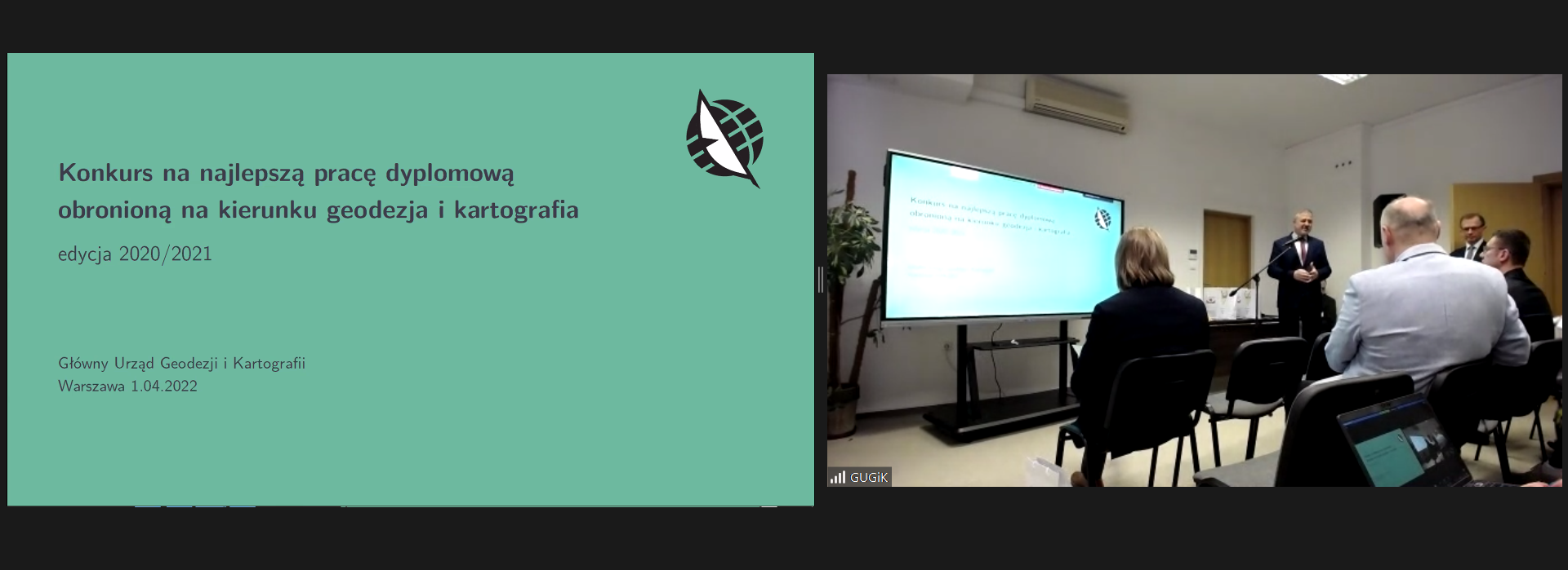 Zrzut ekranu z programu ZOOM. Po lewej strony fragment prezentacji podczas wydarzenia, a po prawej przemawiający Główny Geodeta Kraju dr hab. inż. Waldemar Izdebski.