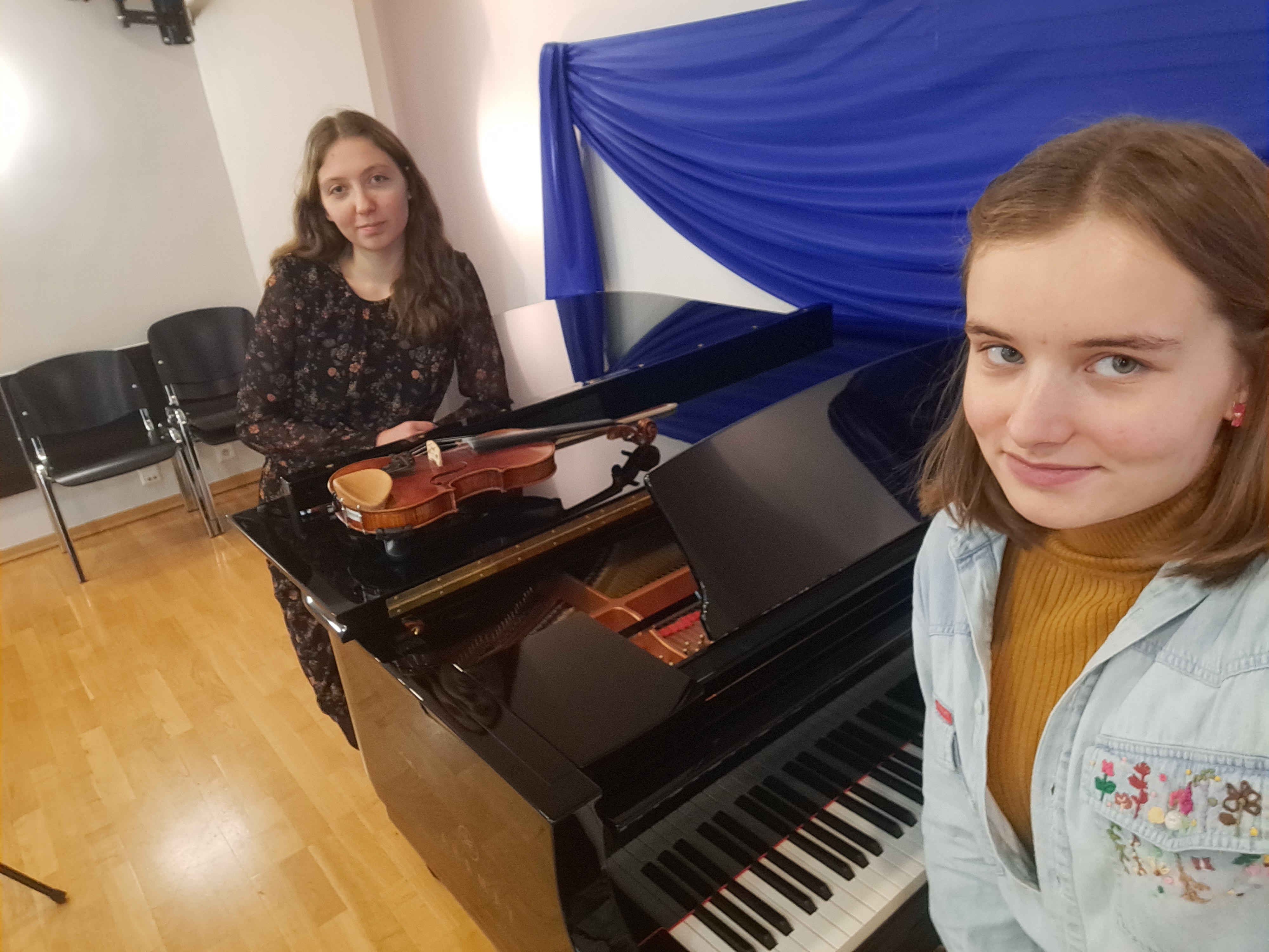 Julita Mielewczyk i Matylda Majkowska