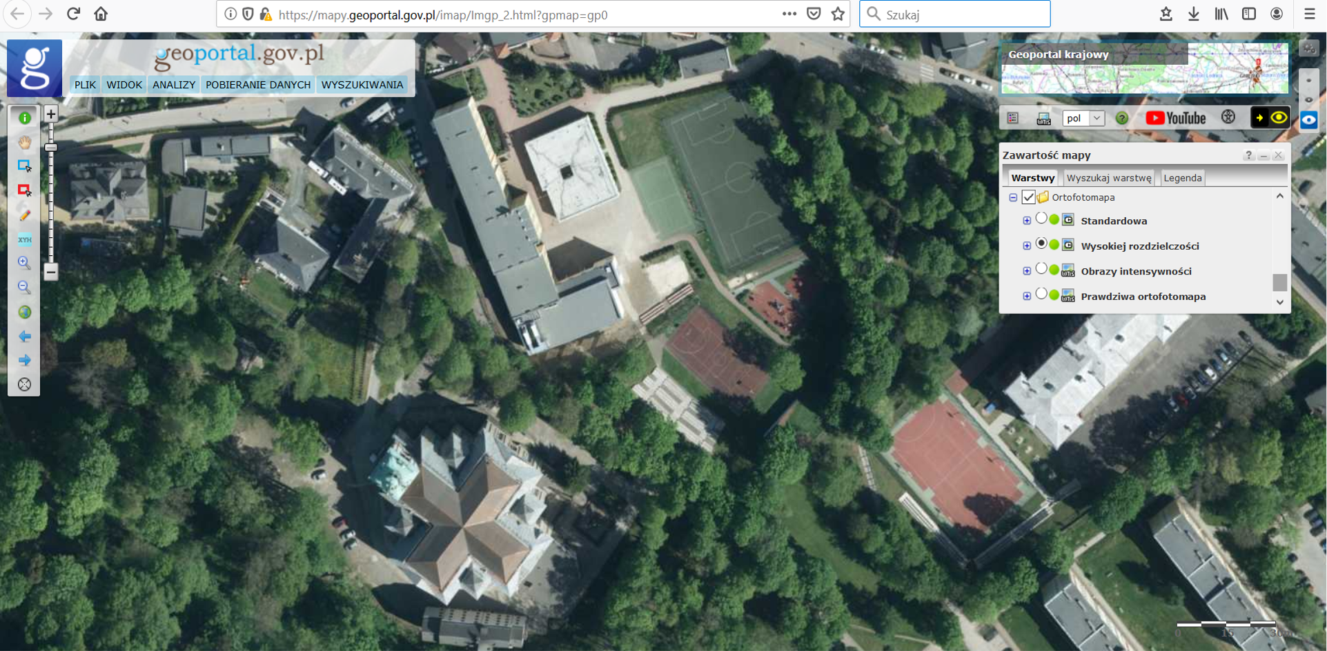 Ilustracja przedstawia zrzut ekranu z serwisu www.geoportal.gov.pl przedstawiający miasto Kamienna Góra w usłudze Ortofotomapa HR