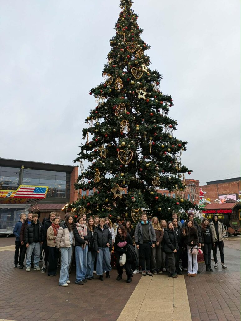 Wycieczka do łódzkiej Manufaktury – spotkanie z historią, kulturą i rozrywką