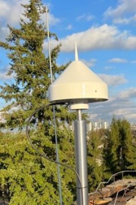 Antena GNSS nowej stacji referencyjnej