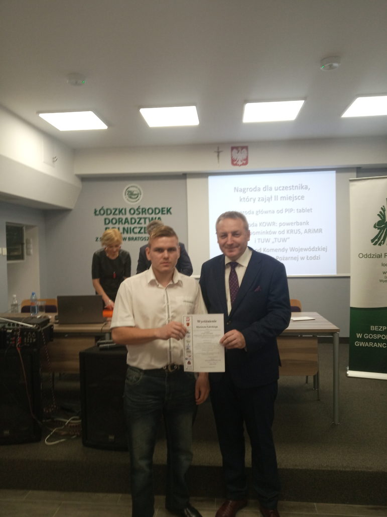 UCZEŃ ZE ZDUŃSKIEJ DĄBROWY W FINALE WOJEWÓDZKIM XI KONKURSU WIEDZY O BEZPIECZEŃSTWIE PRACY W ROLNICTWIE