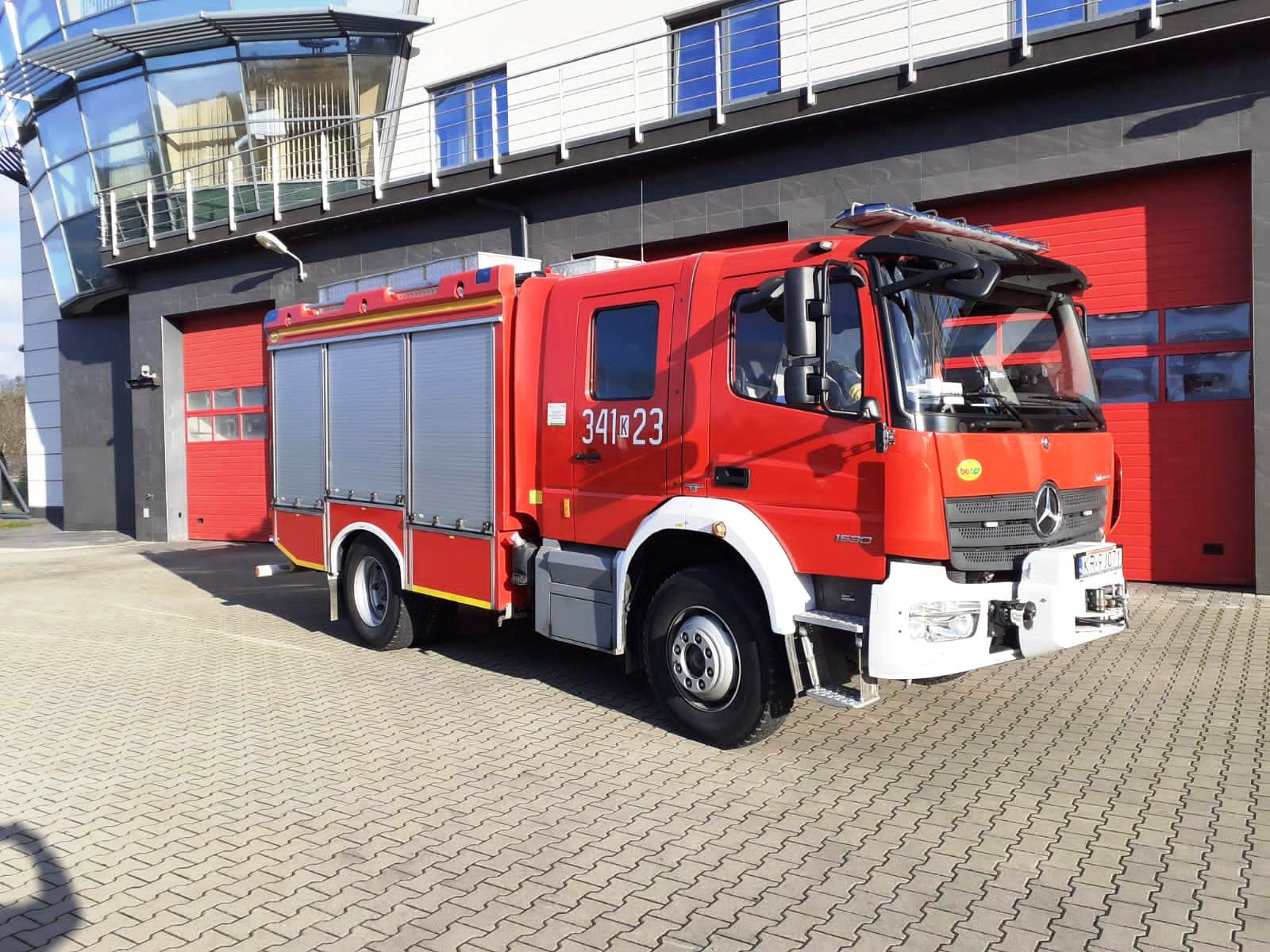 GBARt 2,5/16 MERCEDES BENZ ATEGO 1530 4x4 – średni samochód ratowniczo-gaśniczy