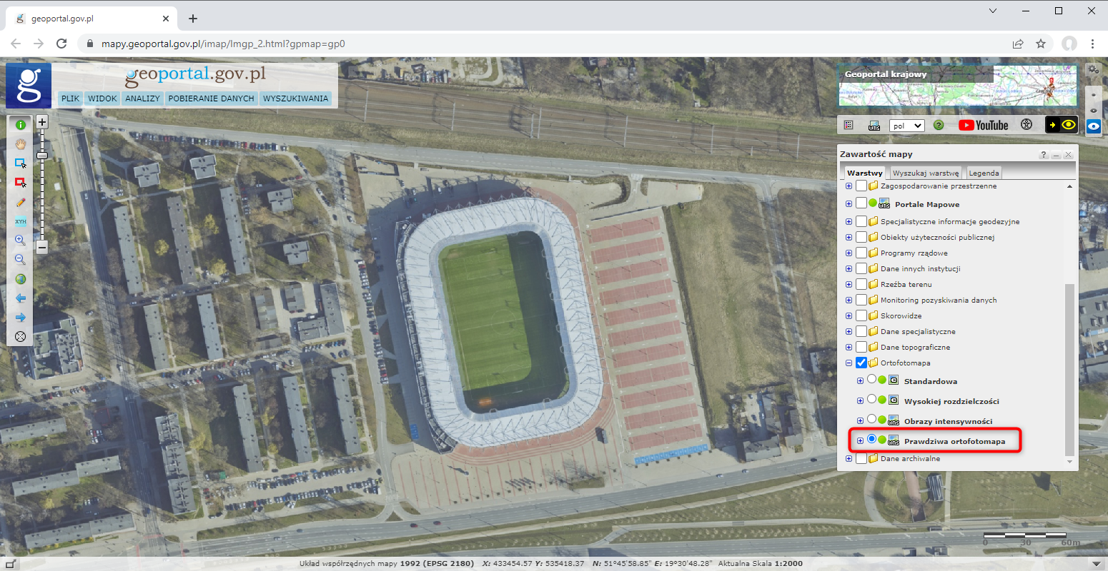 Ilustracja przedstawia zrzut ekranu z serwisu www.geoportal.gov.pl przedstawiający miasto Łódź w usłudze Prawdziwa Ortofotomapa.