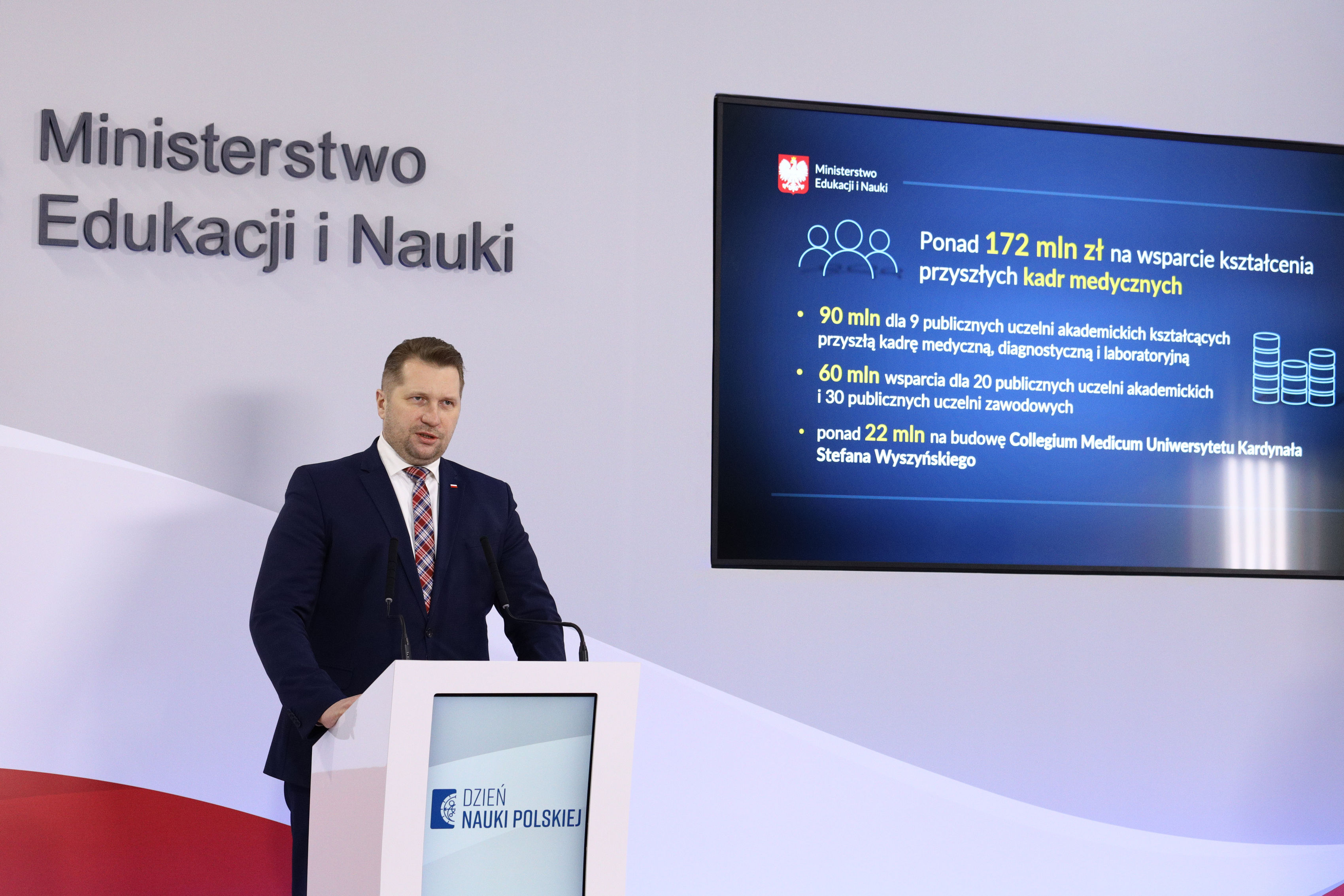 Zdjęcie z konferencji Ministra Edukacji i Nauki Przemysława Czarnka na temat: Dzień Nauki Polskiej – podsumowanie sukcesów 2020 r.
