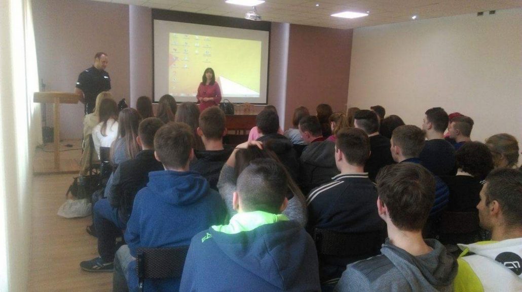 SPOTKANIE Z FUNKCJONARIUSZEM POLICJI