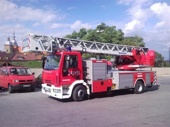 SD-37 - samochód autodrabina mechaniczna z koszem 