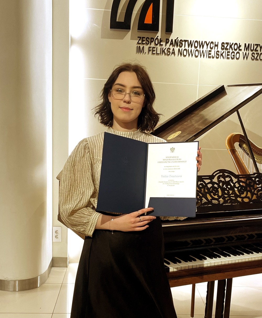Zdjęcie przedstawia Julię Tsiutsiurę
