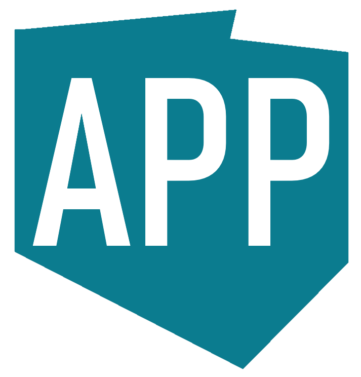 Logo Wtyczki APP. Kontur Polski wypełniony kolorem turkusowym. W jego centralnej części biały napis APP pisany wielkimi literami.