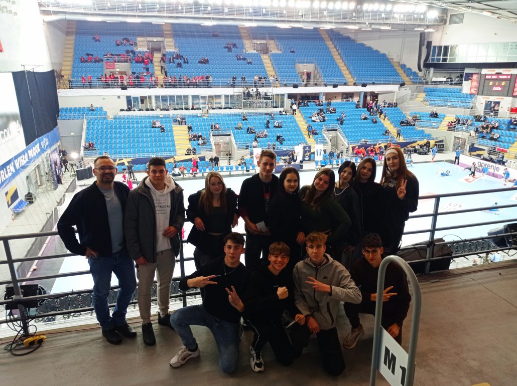 Nasi uczniowie kibicowali w fantastycznym meczu Wisły Płock w Lidze Mistrzów!