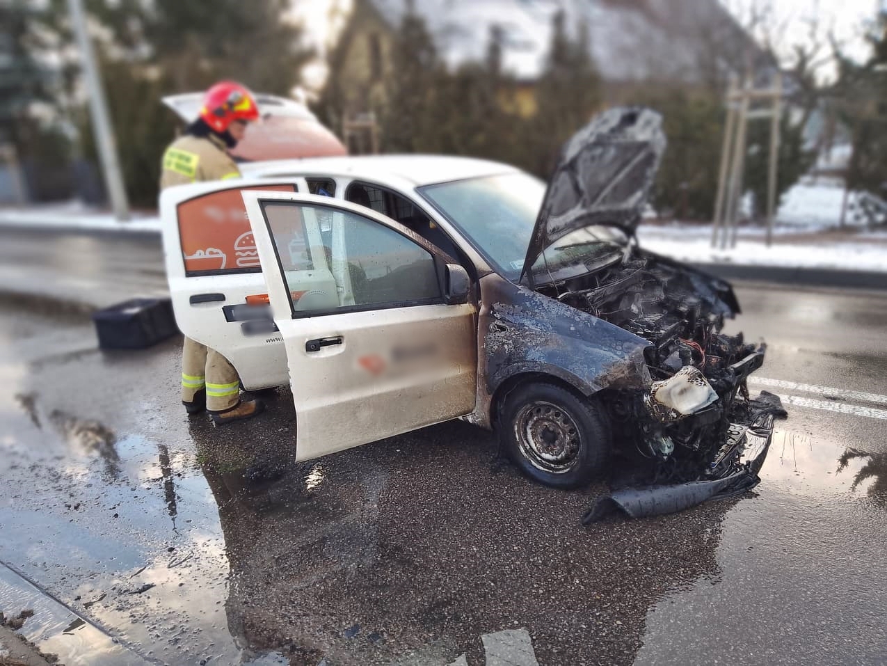 23 stycznia 2022 roku w Siedlcach na ul. Artyleryjskiej doszło do pożaru samochodu osobowego. 