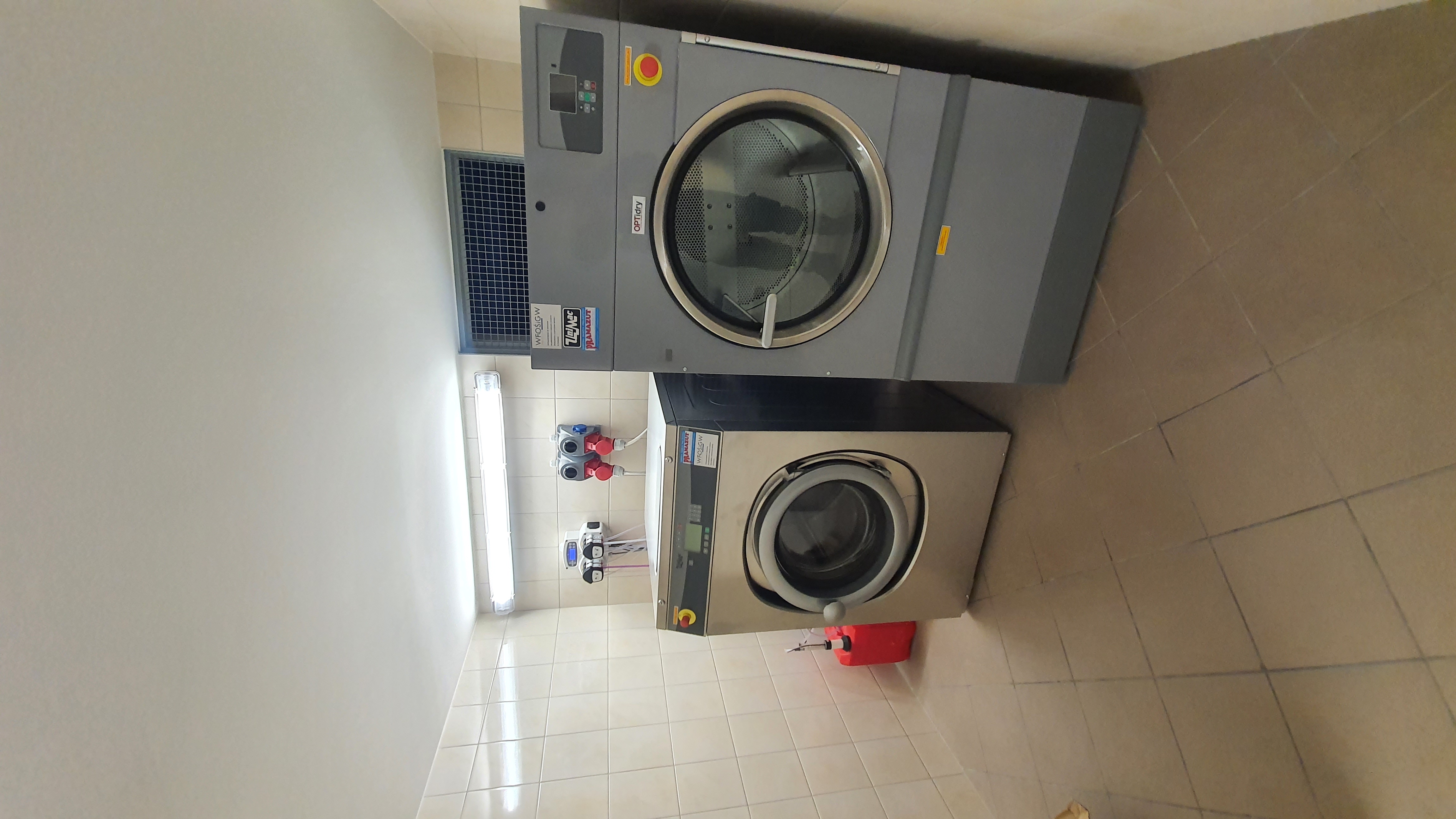 Zestaw pralniczo - suszący