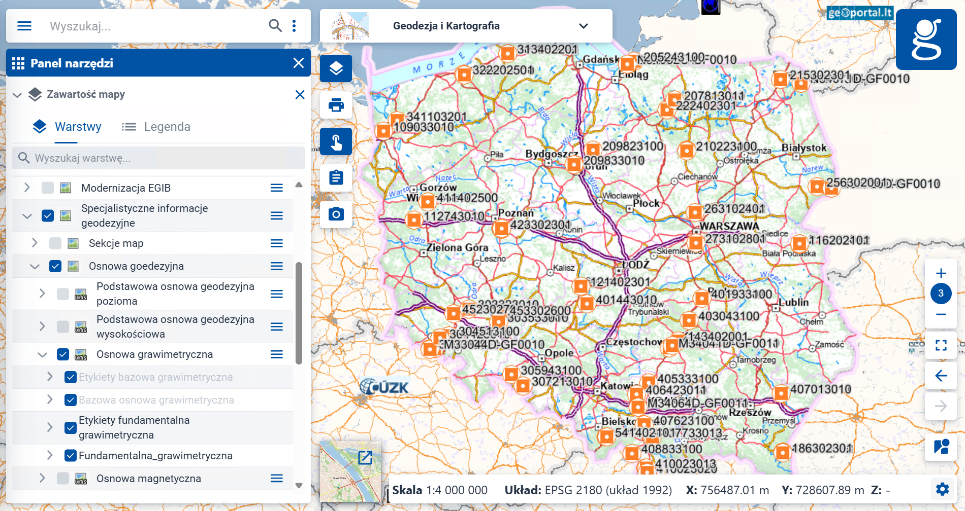 grawimetria w geoportal.gov.pl – zrzut przedstawia sposób dostępu do warstwy z osnową grawimetryczną w serwisie mapowym www.geoportalu.gov.pl