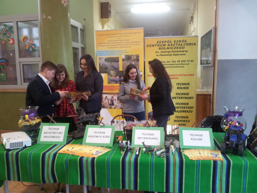 DNI OTWARTYCH DRZWI SZKOŁY W ZSCKR W ZDUŃSKIEJ DĄBROWIE 23 MARCA, 13 KWIETNIA I 11 MAJA 2018 ROKU