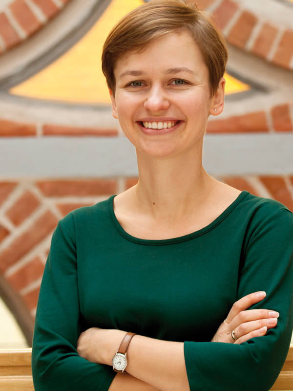 Zdjęcie przedstawiające dr Monikę Dżułę - Radkiewicz