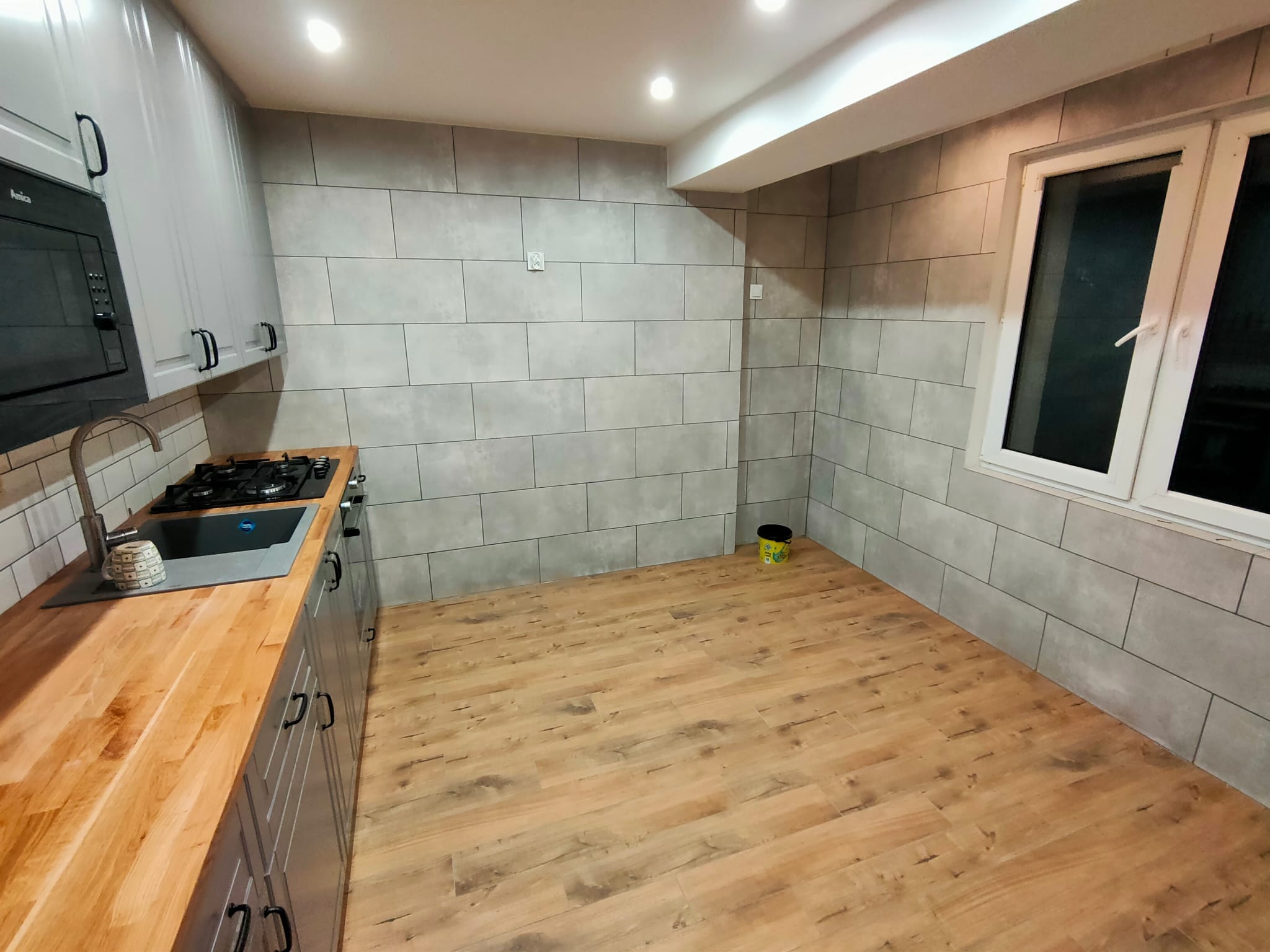 Remont pomieszczeń w budynku komendy