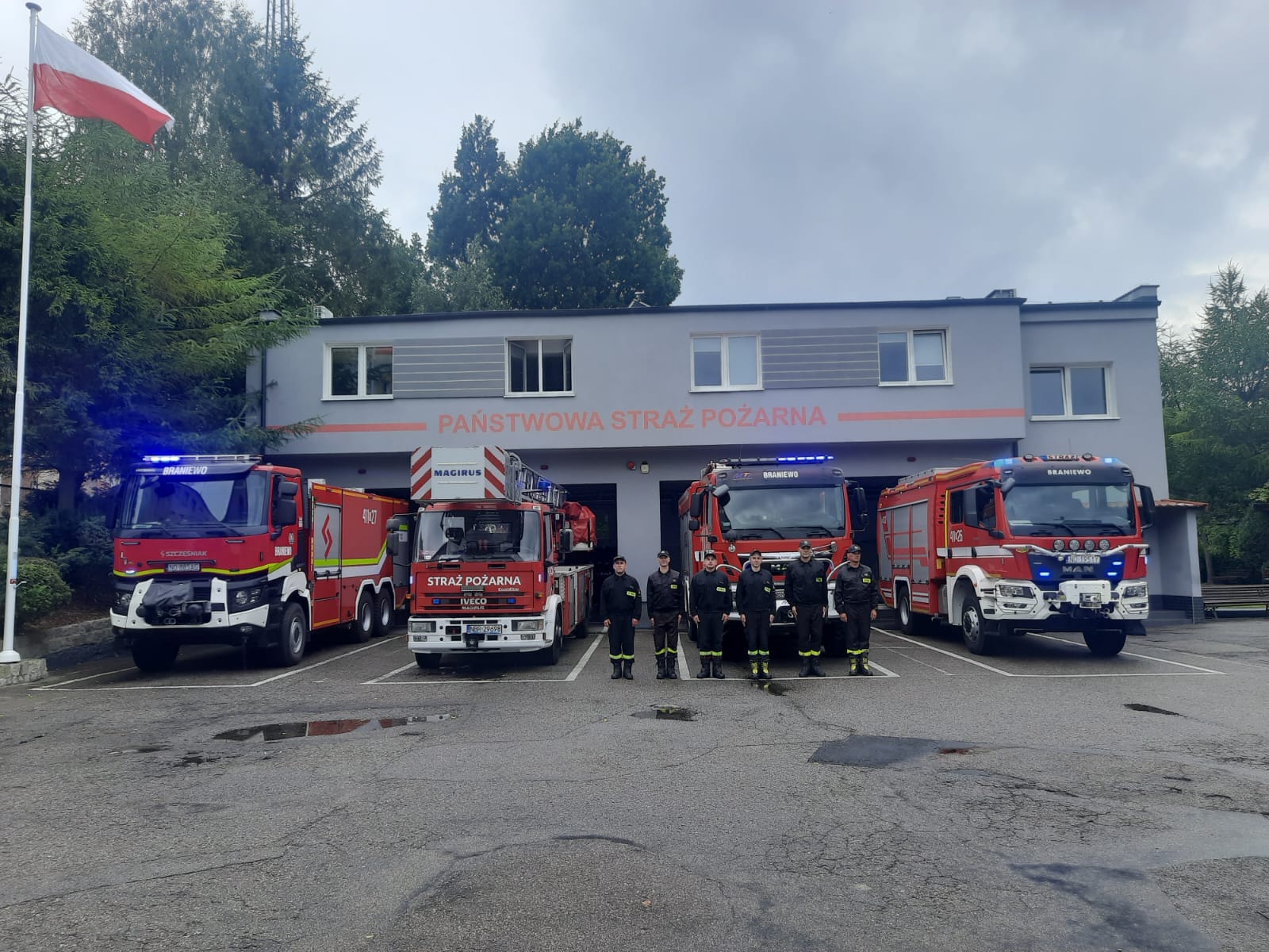 Braniewscy strażacy uczcili poległych powstańców - hołd w godzinę "W"