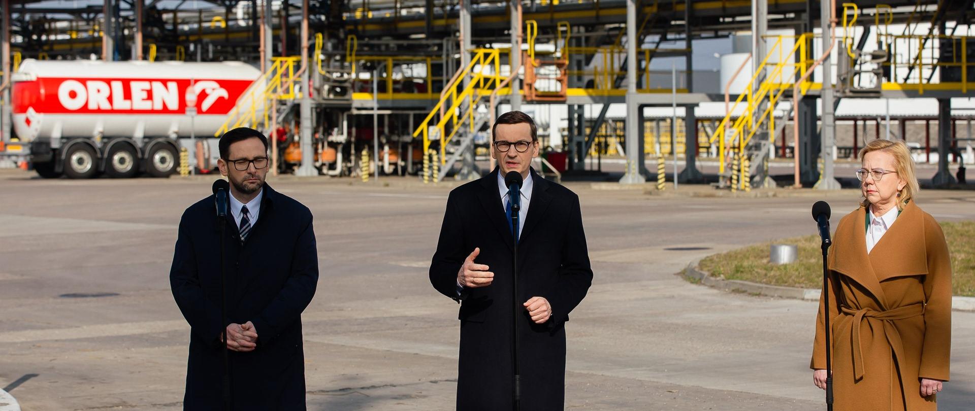 Konferencja prasowa premiera Morawieckiego, minister Moskwy i prezesa Obajtka.