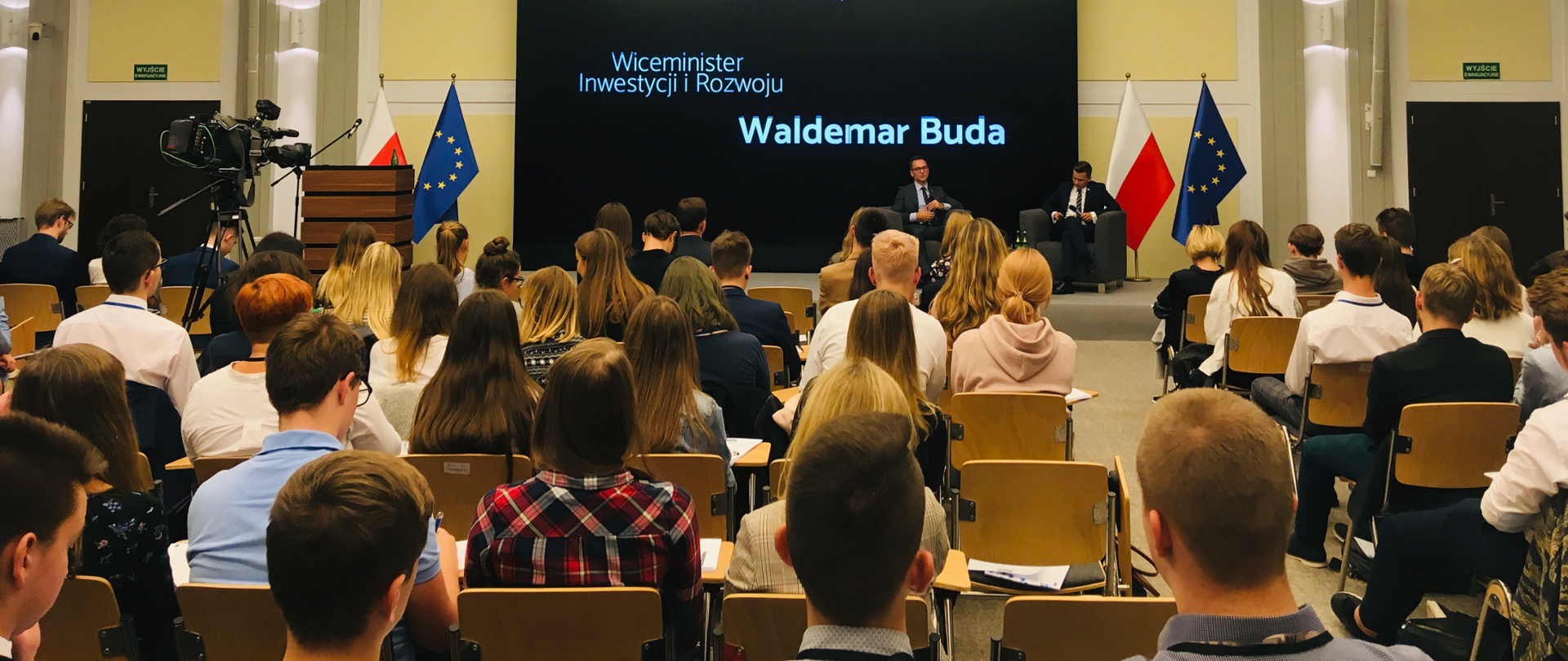 Na zdjęciu uczestnicy forum Młodzież dla Rozwoju