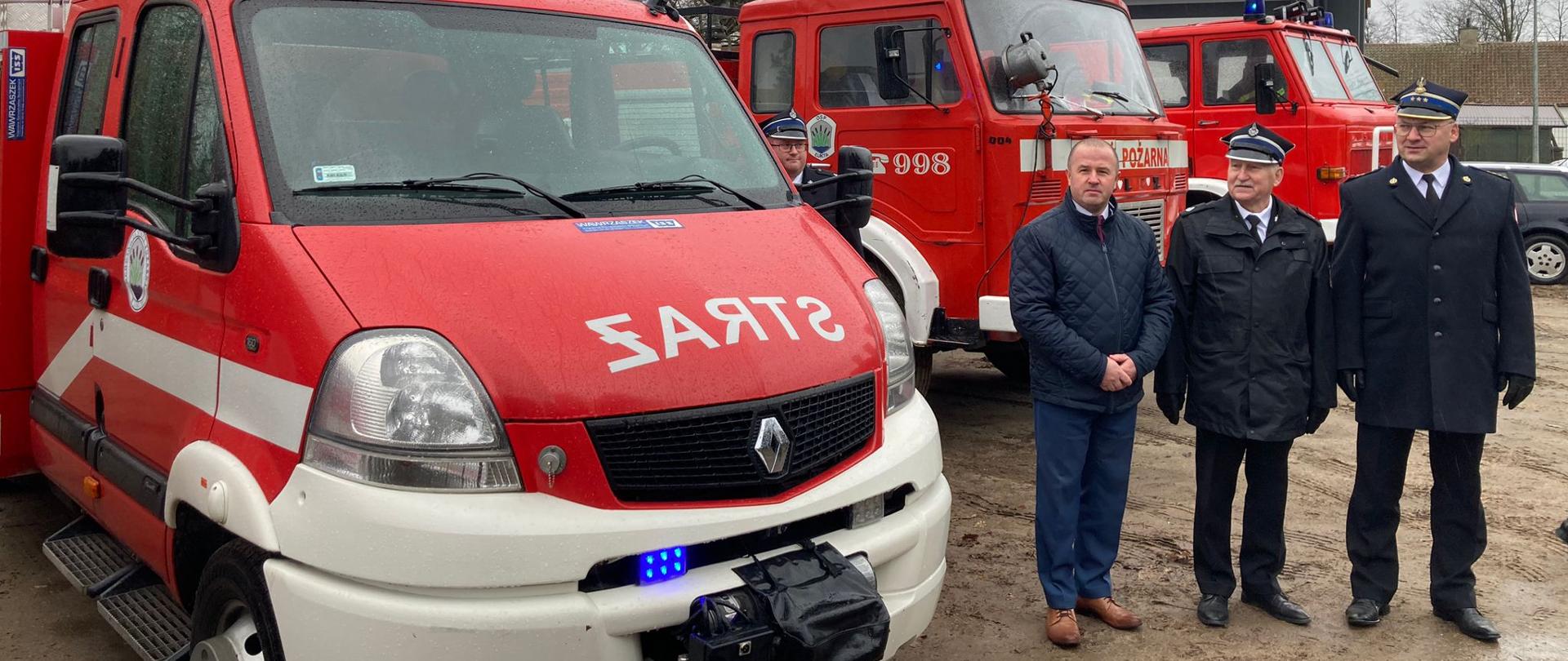 Przekazanie pojazdów pożarniczych dla jednostek OSP w Łukcie i Worlinach