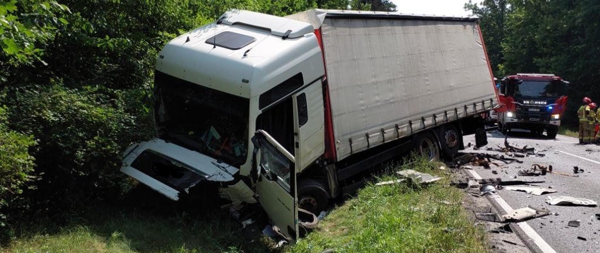 Śmiertelny wypadek na DK 11 w miejscowości Szczury