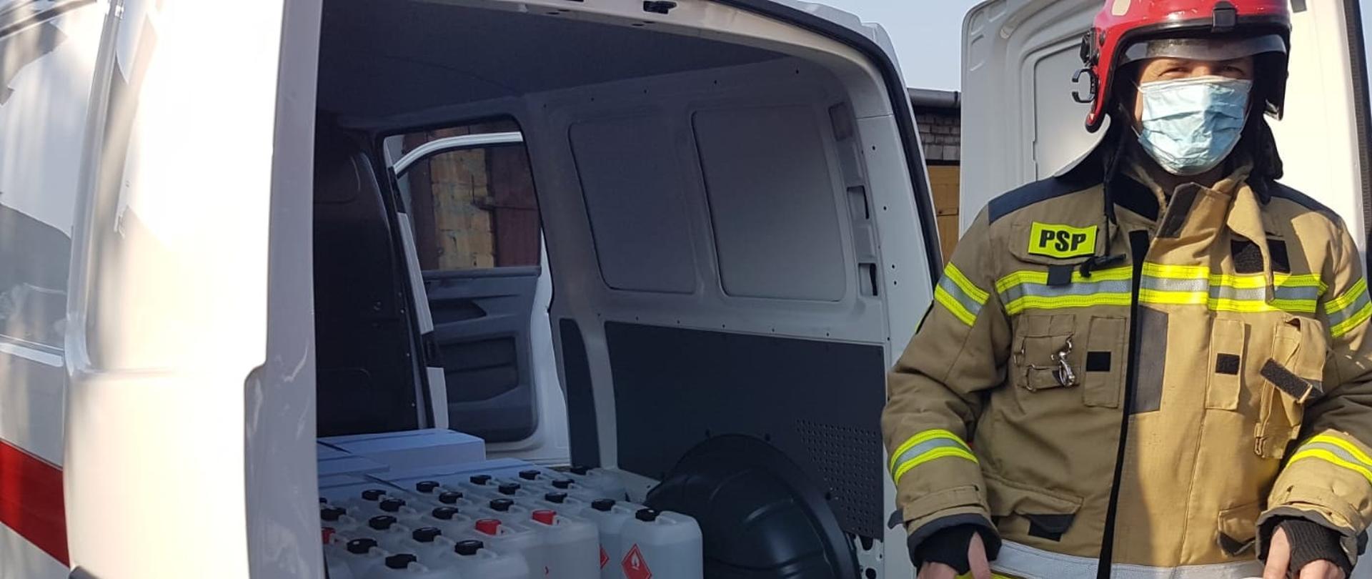 dostarczanie maseczek ochronnych do parafii w powiecie lipskim