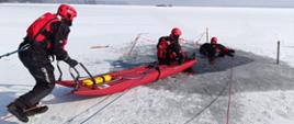 Ćwiczenia JRG Legionowo w zakresie ratownictwa lodowego.