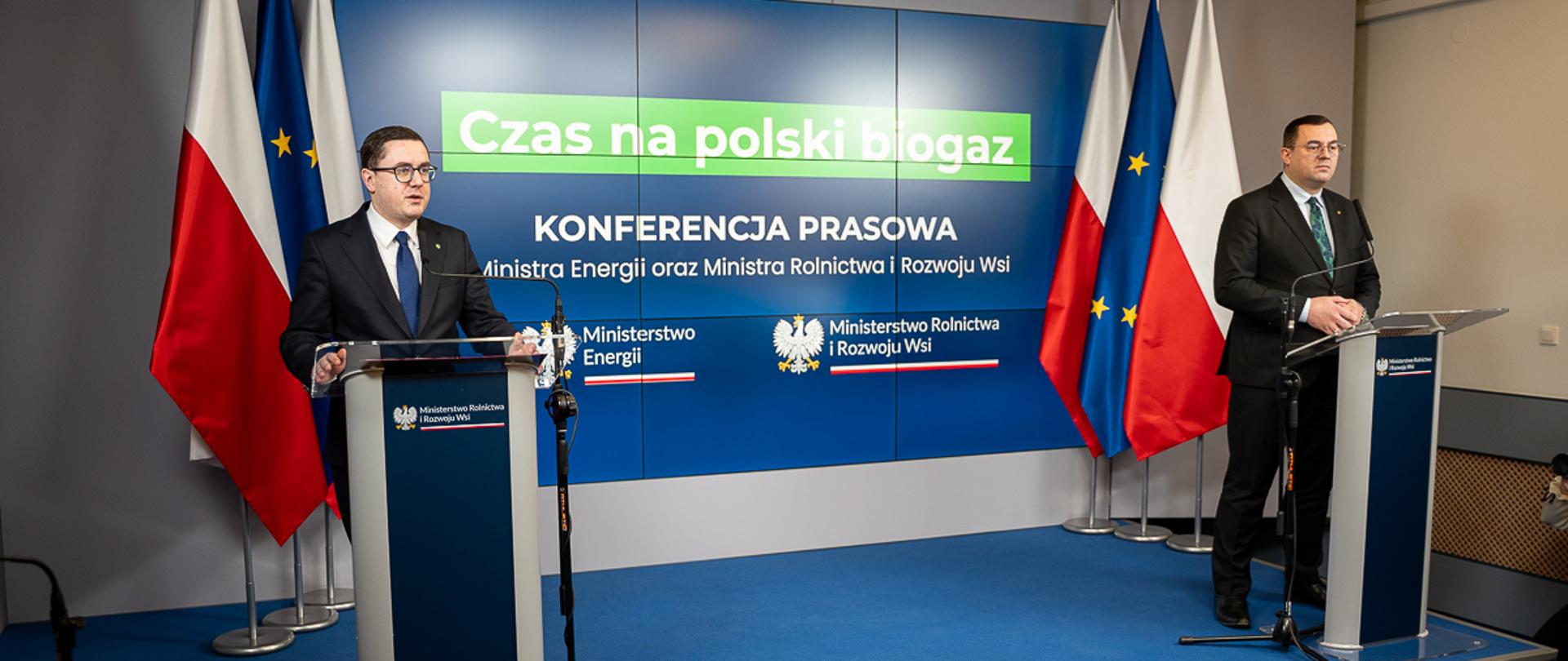 Konferencja prasowa Ministra Energii oraz Ministra Rolnictwa i Rozwoju Wsi poświęcona nowym rozwiązaniom wspierającym rozwój biogazowni rolniczych.
