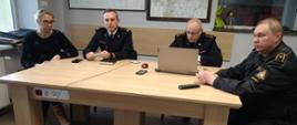 Na zdjęciu widać kadrę KP PSP Wągrowiec podczas narady w trybie zdalnym 