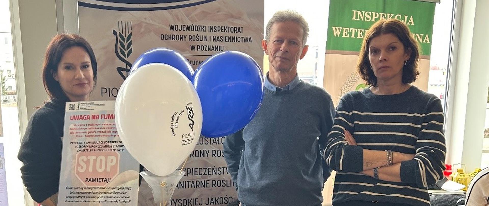 Pracownicy Oddziału w Środzie Wlkp. przy stoisku WIORiN w Poznaniu