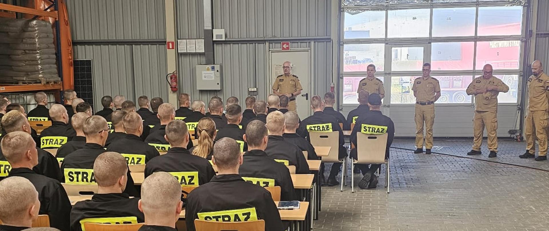 Wizyta Komendanta Szkoły na poligonie w Luboniu