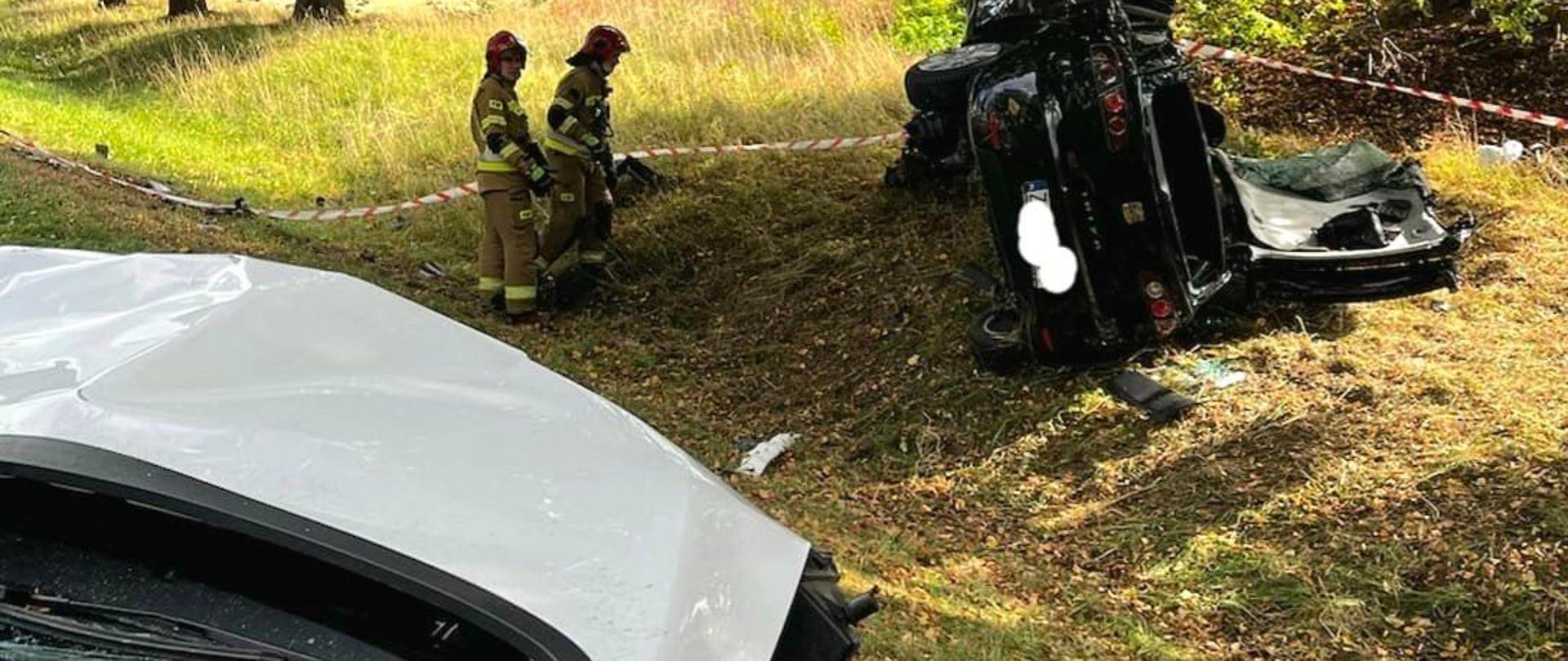 Zdjęcie rozbitych pojazdów