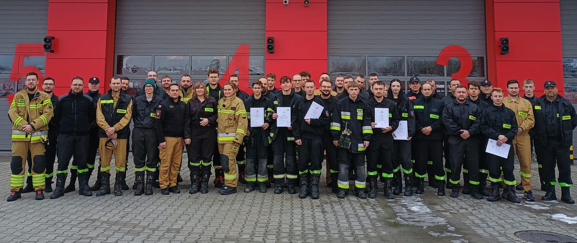 Zakończenie szkolenia podstawowego strażaka ratownika OSP