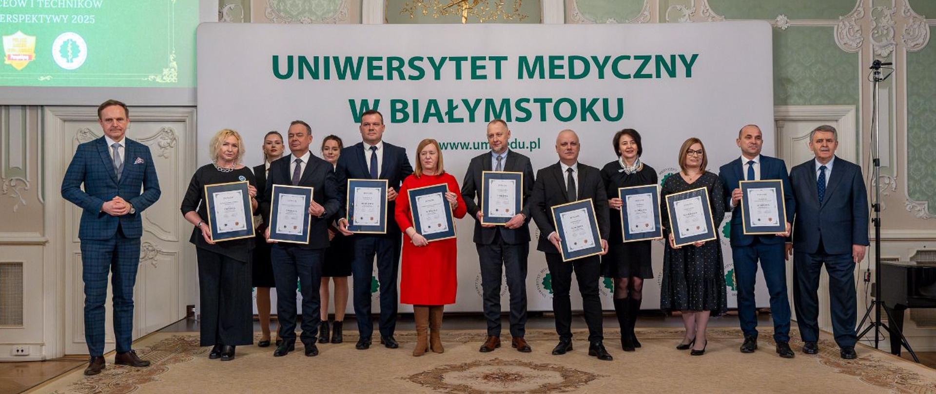 Najlepsze licea i technika w województwie podlaskim – ranking Perspektywy 2025