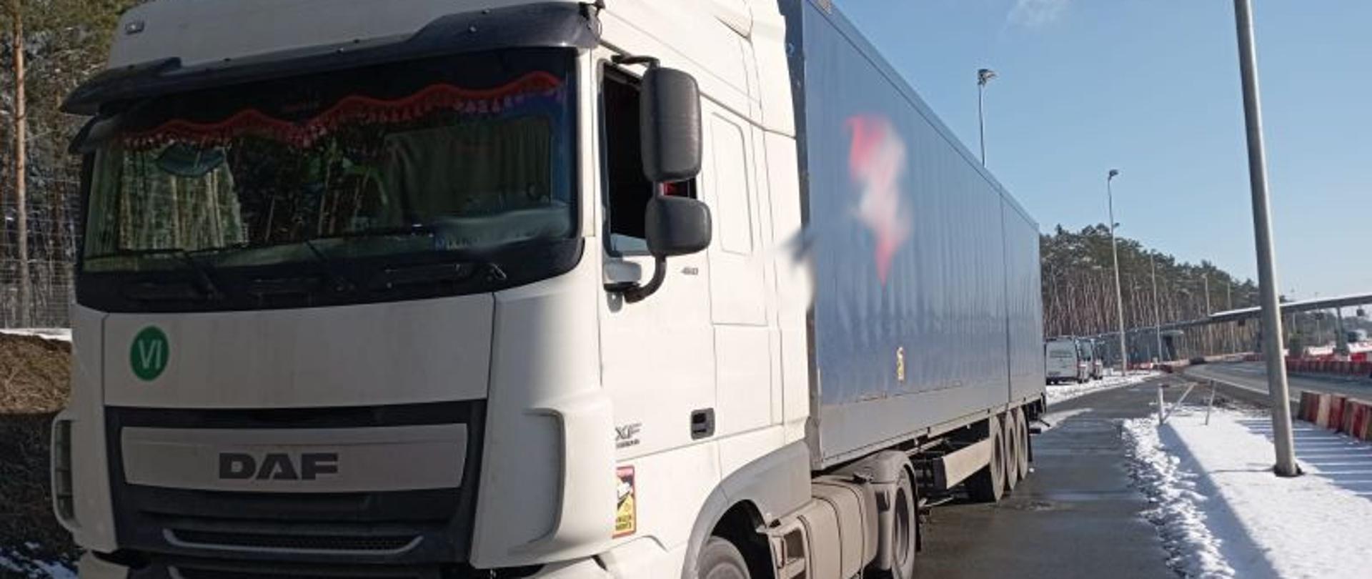 Widok kontrolowanej litewskiej ciężarówki