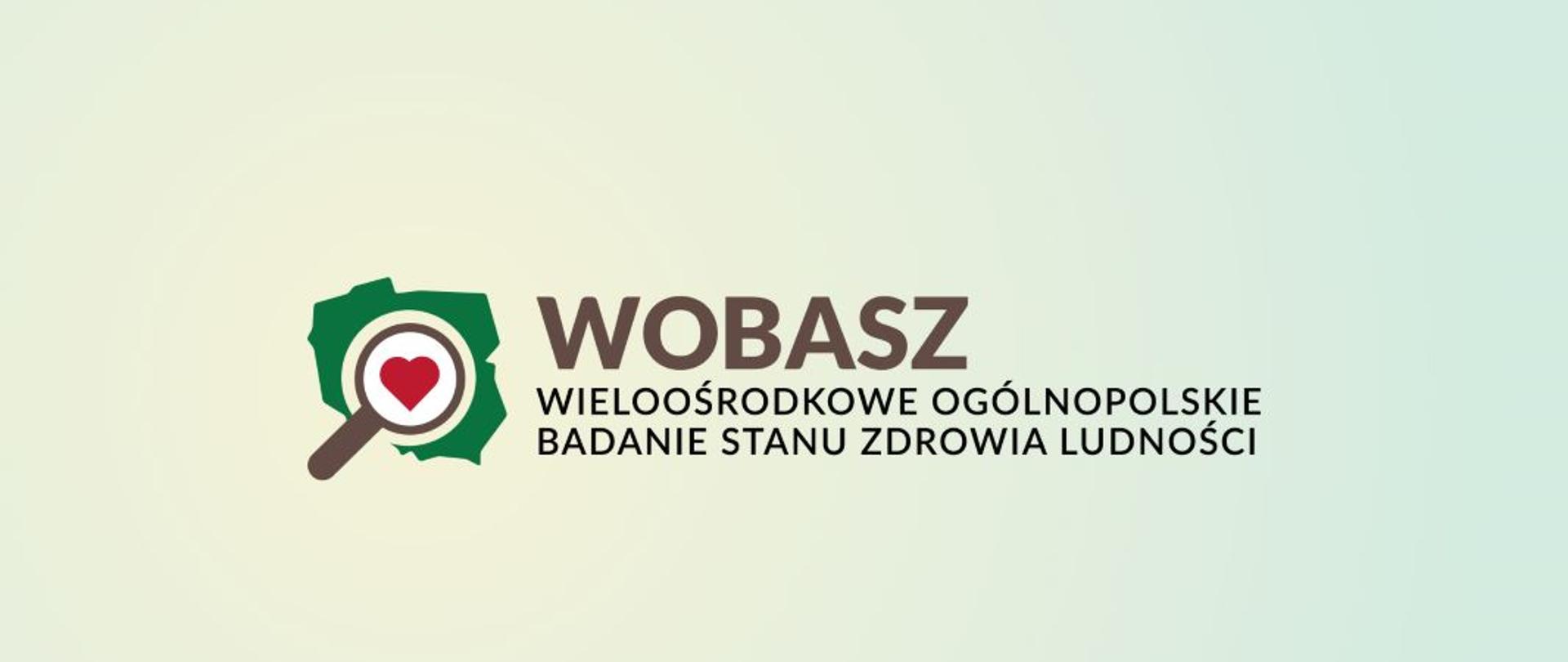 Zdjęcie przedstawia zieloną mapę polski z lupą w której wnętrzu mamy czerowny symbol serca