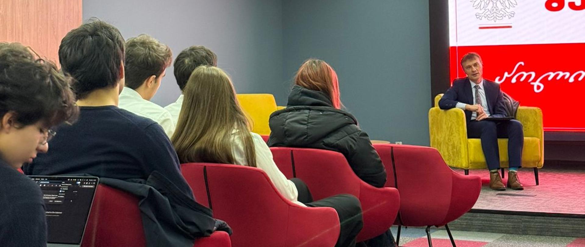 Wykład Kierownika Ambasady RP dla studentów University od Georgia