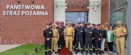 Na zdjęciu funkcjonariusze KP PSP Gryfice wraz z Komendantem Głównym oraz Zachodniopomorskim Komendantem Wojewódzkim