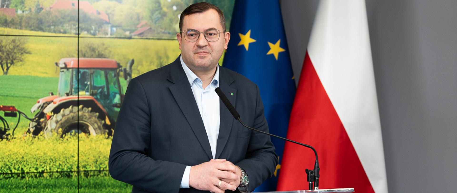 minister Stefan Krajewski