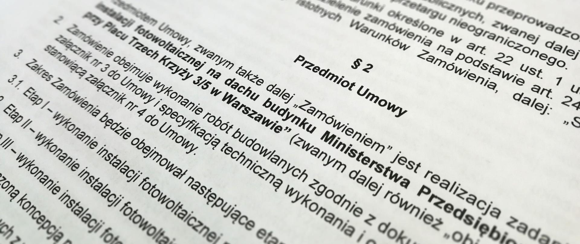 Fragment umowy na wykonanie instalacji fotowoltaicznej na dachu MPiT