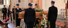 8 września 2025 r. pożegnaliśmy śp. st. bryg. w st. spocz. Andrzeja Uścinowicza, byłego zastępcę podlaskiego komendanta wojewódzkiego Państwowej Straży Pożarnej