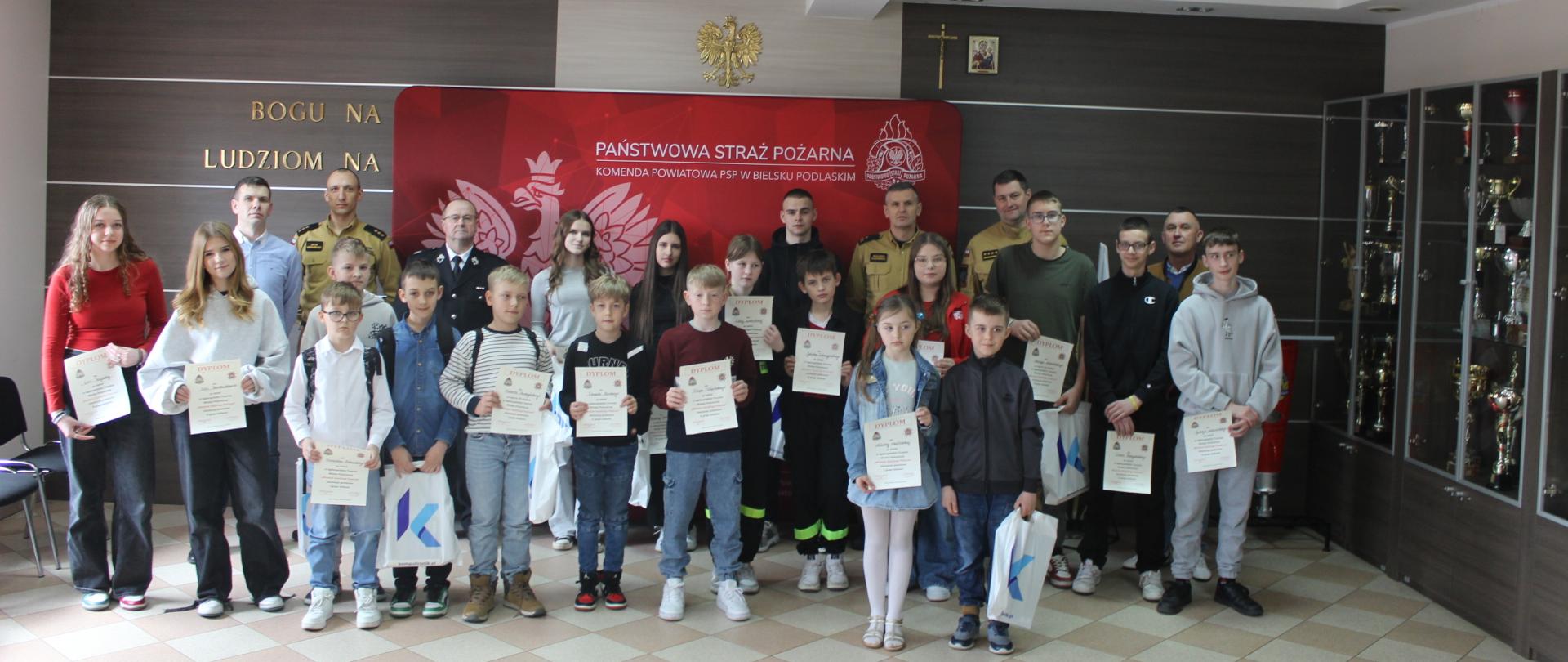 laureaci powiatowych eliminacji Ogólnopolskiego Turnieju Wiedzy Pożarniczej