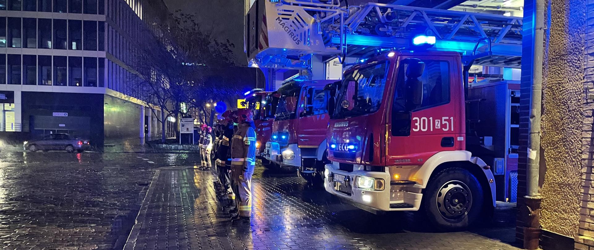 Hołd dla strażaków