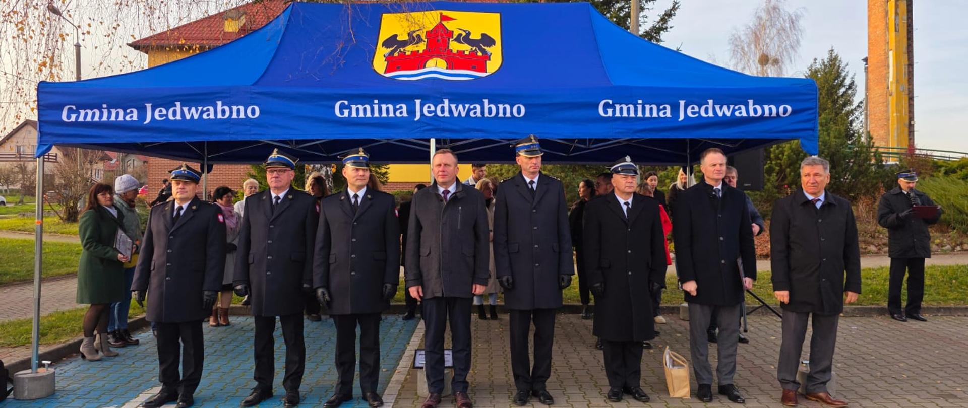 Uroczyste przekazanie samochodów pożarniczych dla OSP Jedwabno i OSP Szuć oraz sprzętu ratowniczego dla OSP Reszel