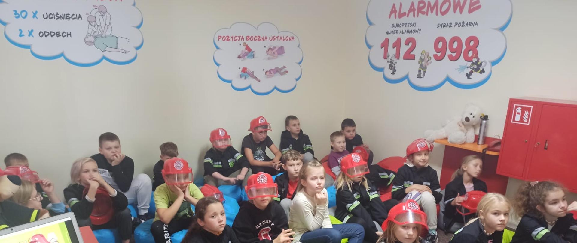 Zajęcia w sali edukacyjnej „Ognik” Komendy Powiatowej PSP w Gostyninie. 