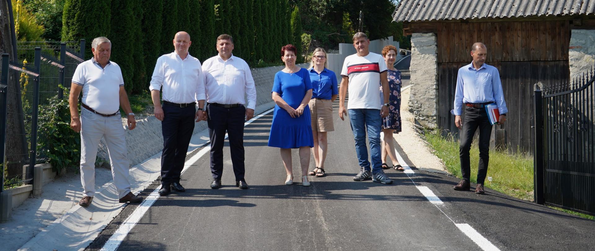Szydłów - wyremontowana ul. Opatowska