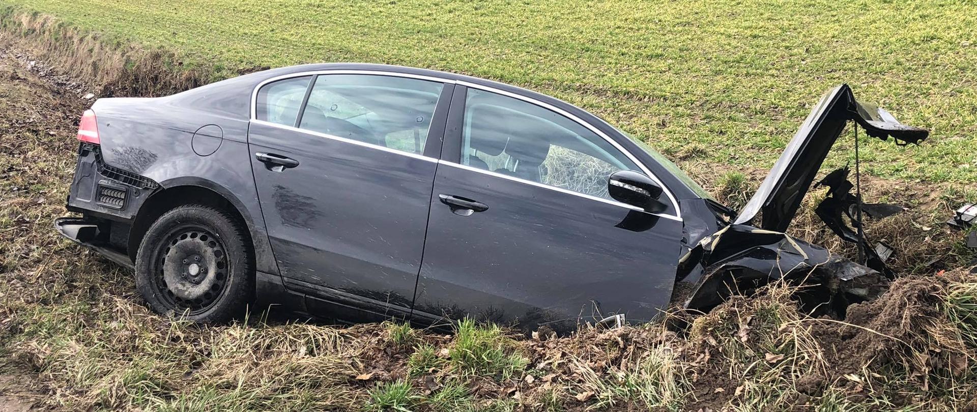 Kolizja na drodze Konary-Grąbkowo