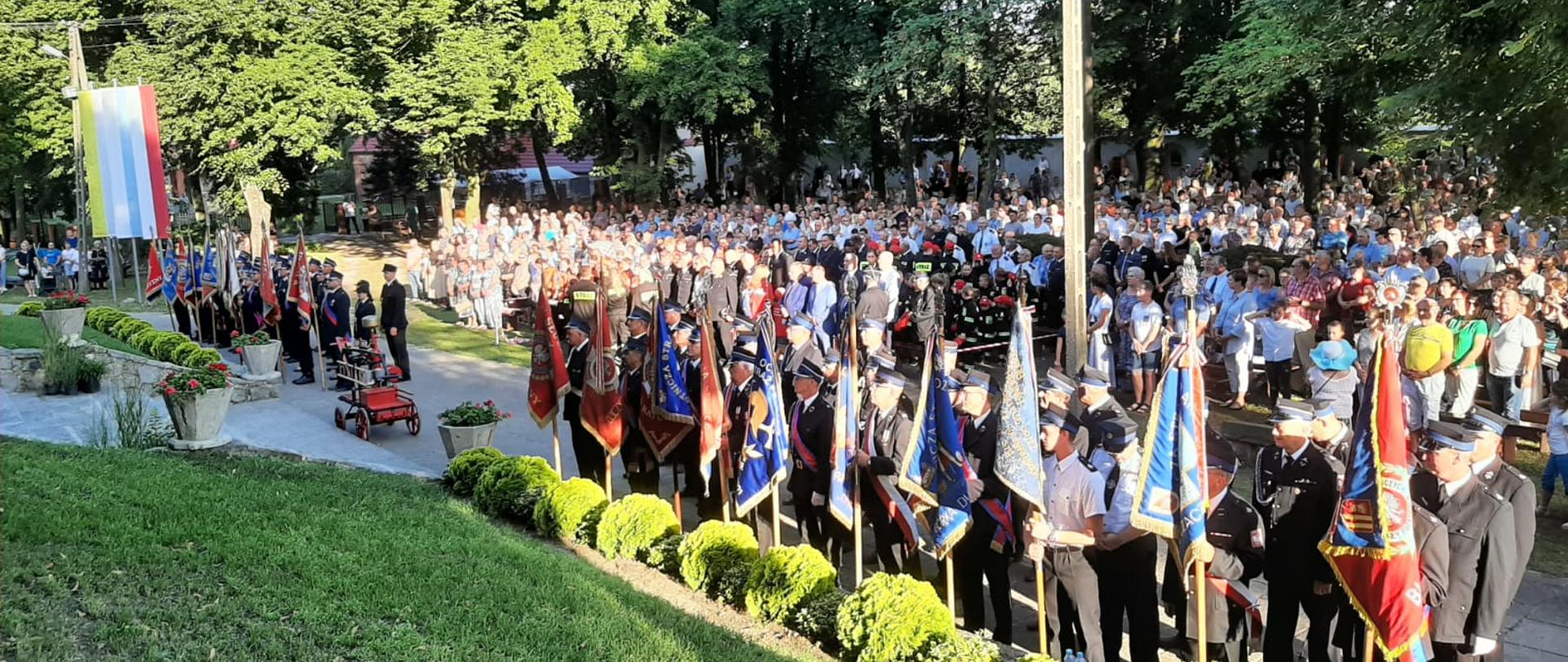 UROCZYSTA MSZA ŚWIĘTA W INTECJI STRAŻAKÓW I OJCZYZNY W SANKTUARIUM MATKI BOŻEJ POCIESZENIA W GÓRCE DUCHOWNEJ